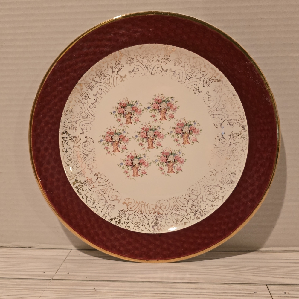 W.S. George 10" Dinner Plate Warranted 22kt Gold Trim